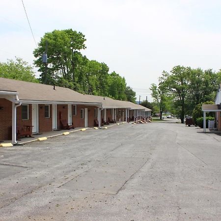Penn Amish Motel Denver Exterior foto